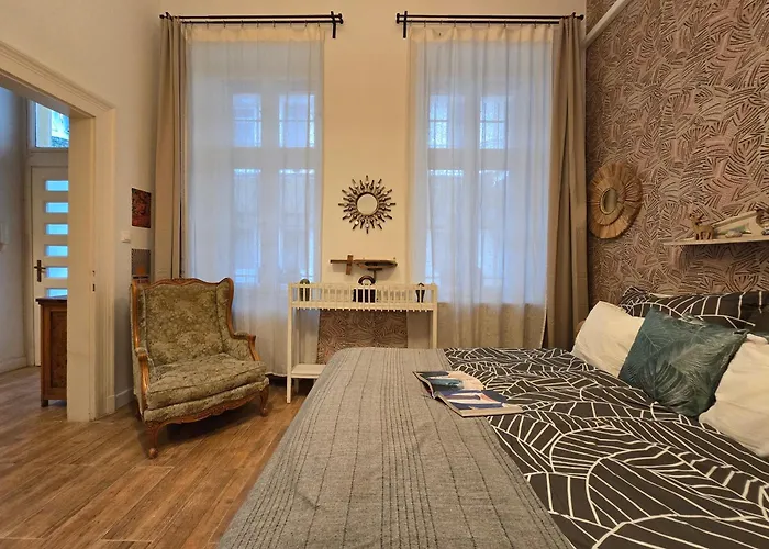 Quiet 2br, 2ba, Ac &central Gem Free Parking Appartement *