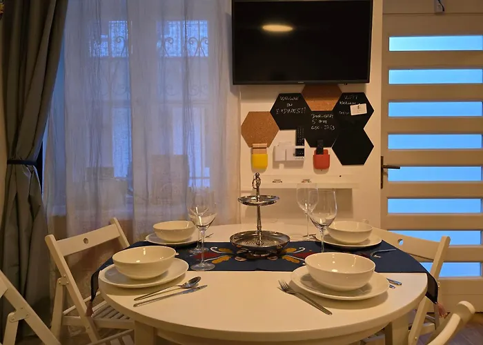 Quiet 2br, 2ba, Ac &central Gem Free Parking Appartement *