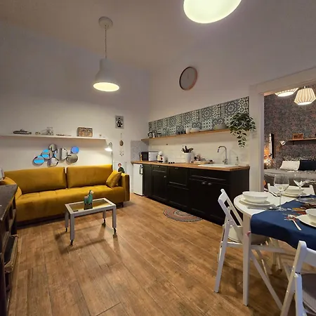 Apartmán Quiet 2br, 2ba, Ac &central Gem Free Parking Budapešť