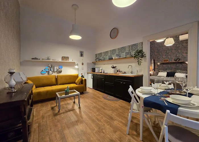 Apartman Quiet 2br, 2ba, Ac &central Gem Free Parking Budapest